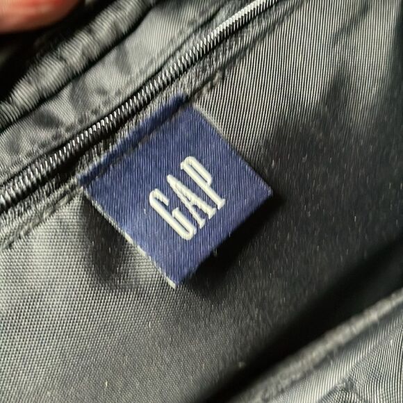 Like new black GAP duffel bag and travel toiletry travel bag - Picture 12 of 16